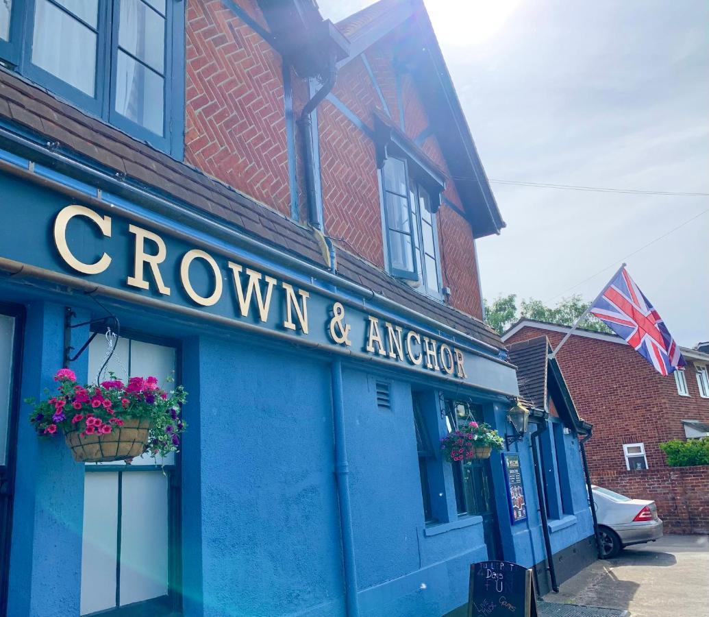 沃金 Crown & Anchor酒店 外观 照片